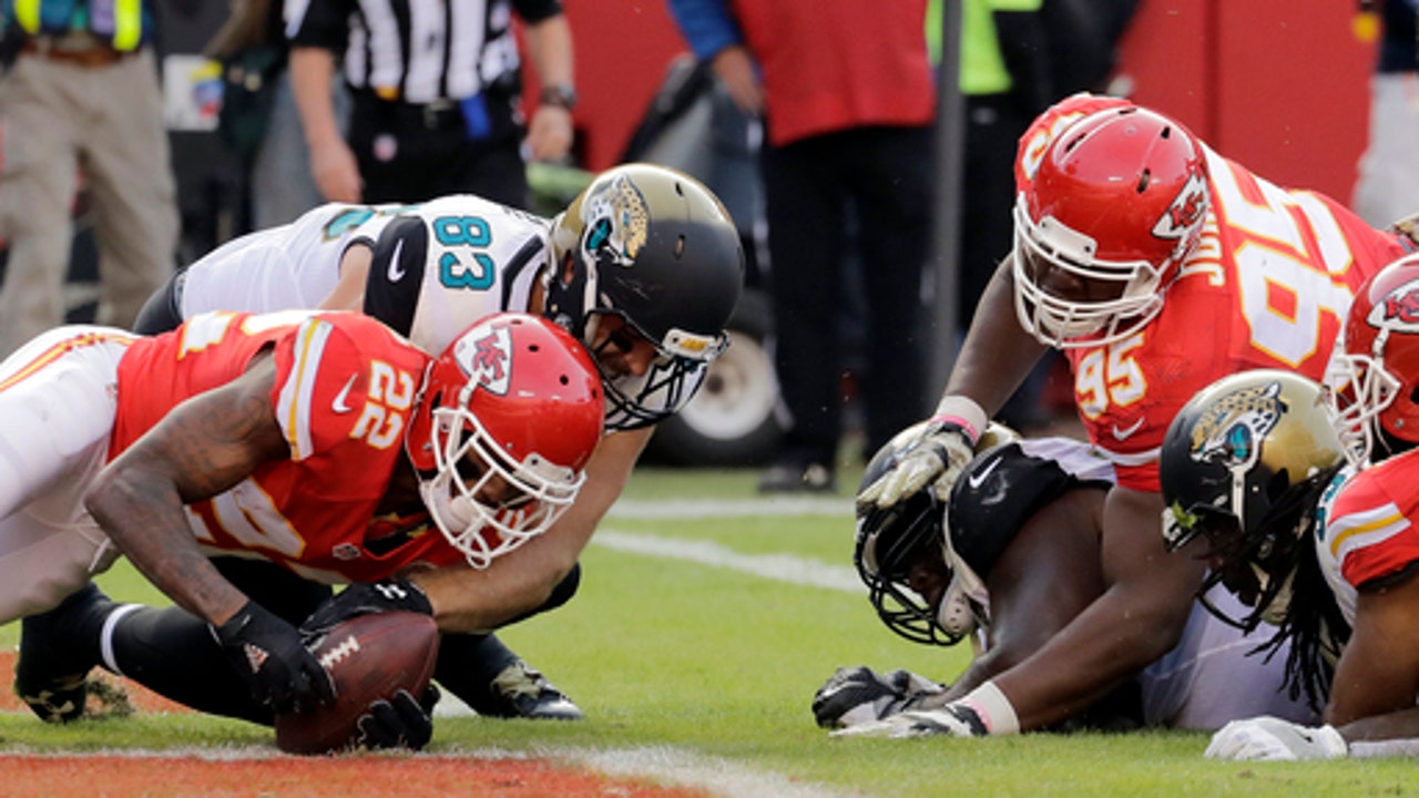 Chiefs, Broncos are mirror images in Sunday night showdown